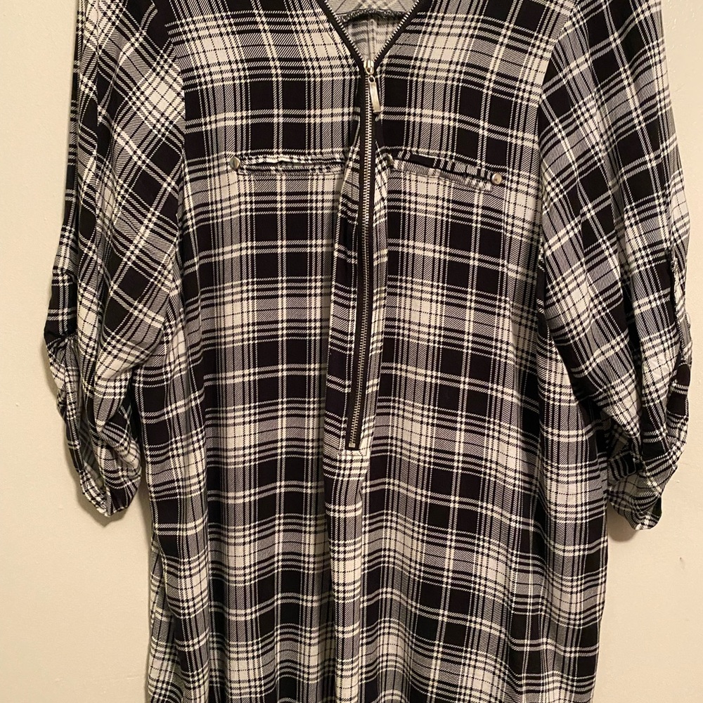 Miss Lili 3/4 sleeve half zip blouse
